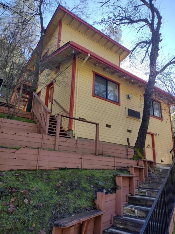 Yosemite Gatekeeper'S Lodge El Portal Exterior photo